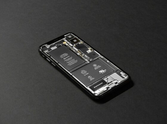 La batterie d'un téléphone iPhone (Apple)